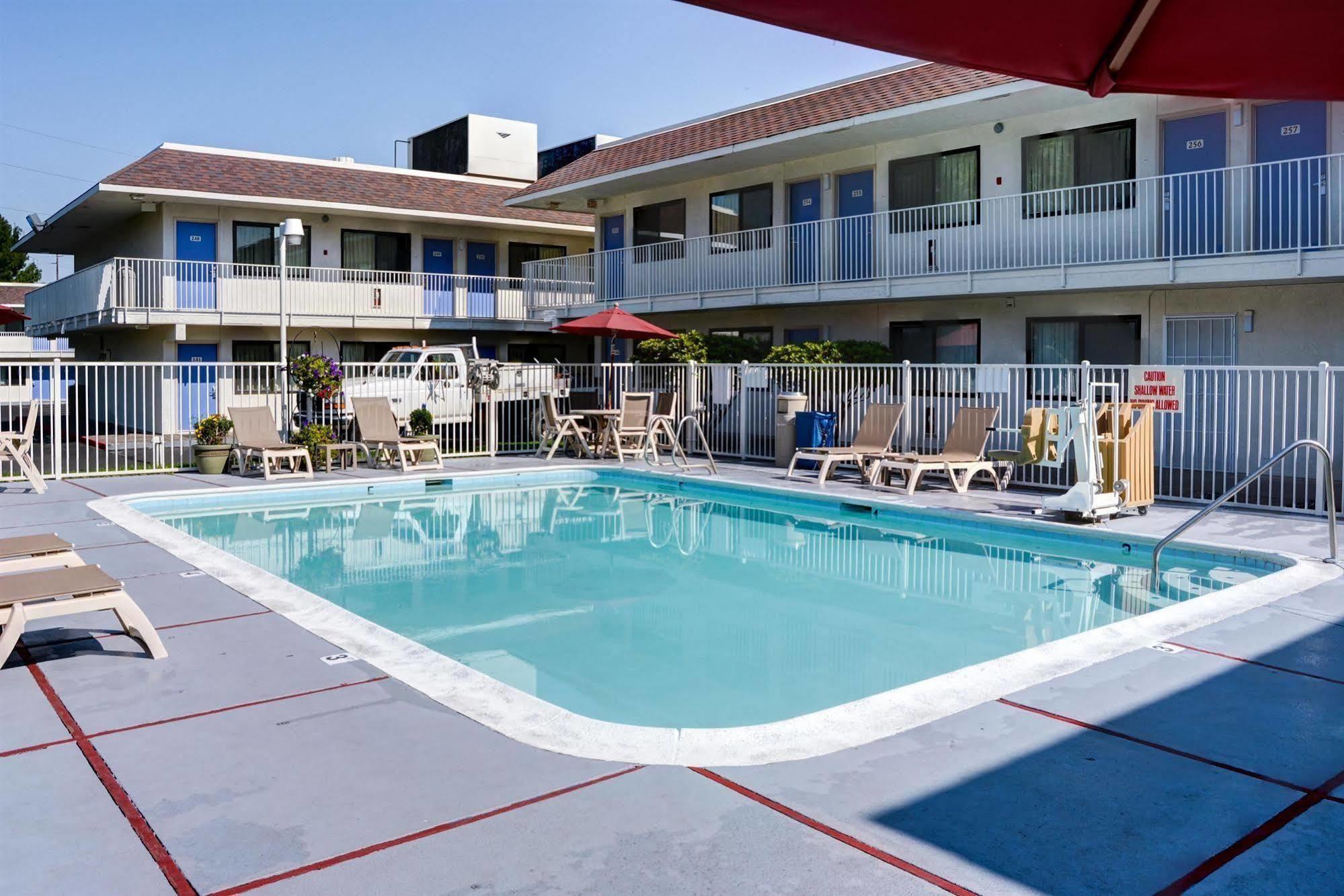 Motel 6-Springfield, Or - Eugene North Esterno foto